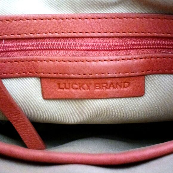 Lucky Brand Dk Orange Pebbled Leather Flap Front Shoulder Bag Adj Strap Zip Top - Picture 10 of 12